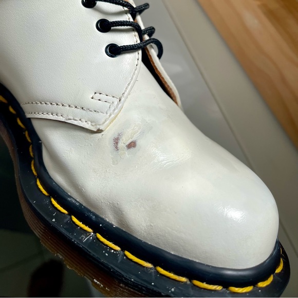 Dr. Martens Women Size 8 (US) White 1461 Smooth Patent Leather Oxfords - Picture 7 of 7